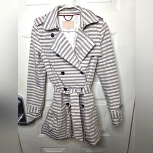Banana Republic White and Gray Trench Coat with Belted Waist Size XS‎